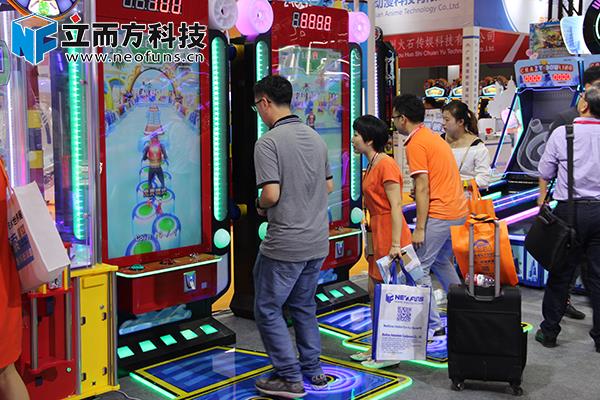 立而方娃娃机