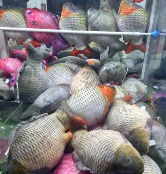 广州立而方娃娃机剪刀机