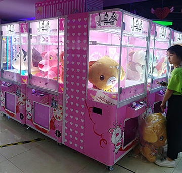 大型娃娃机生产厂家，广州立而方科技优质的娃娃机源头厂家—立而方